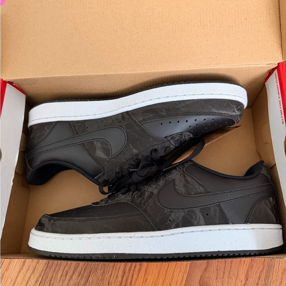Women’s Nike Court Vision Low Nature